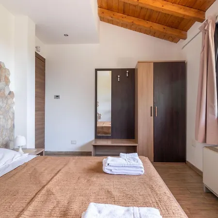 Apartment Castagno By Interhome